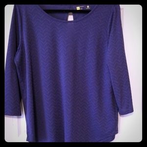 Xersion Exercise 3/4 Shirt. Open Back. XL.